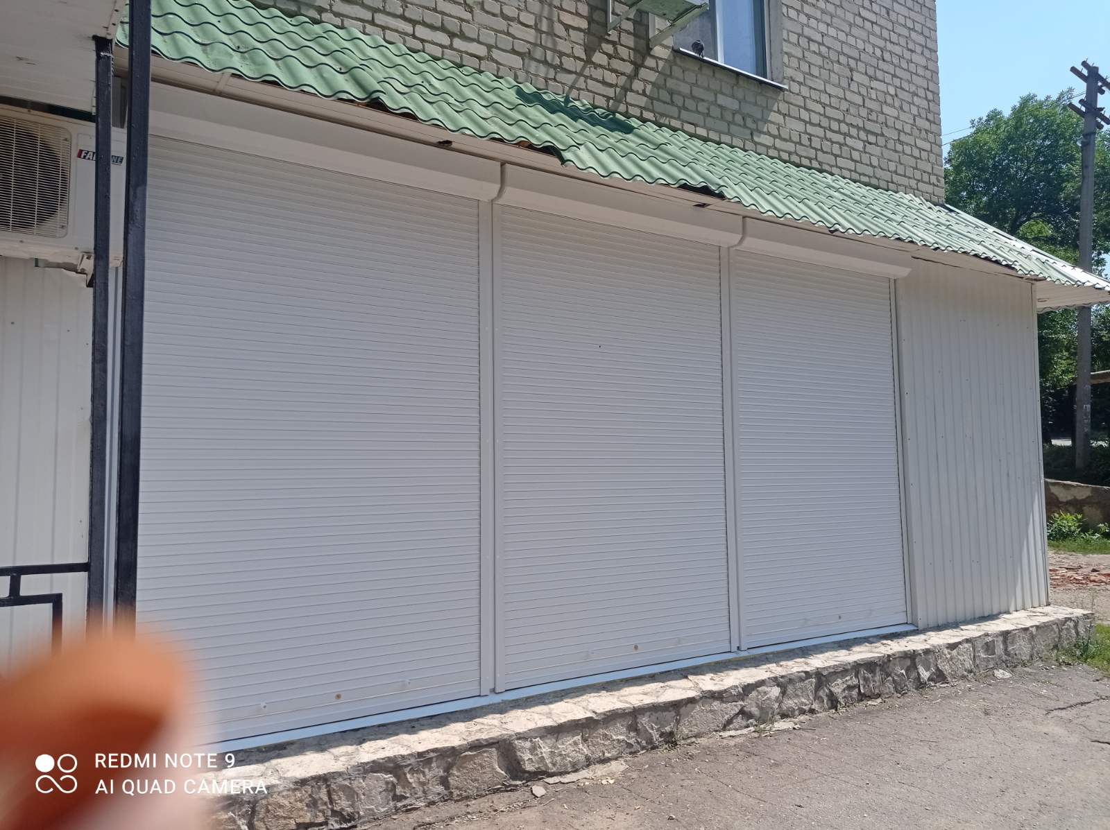 РОЛЬСТАВНИ В МАГАЗИН